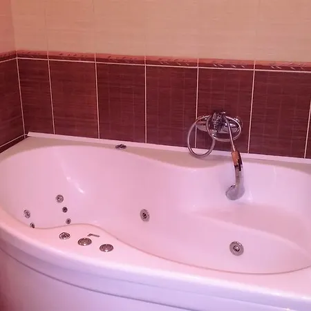 Otthonka Apartman Apartment