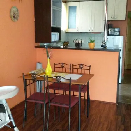 Apartment Otthonka Apartman Eger