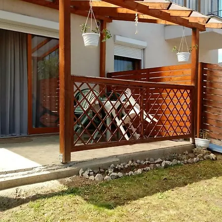 Otthonka Apartman Apartment Eger